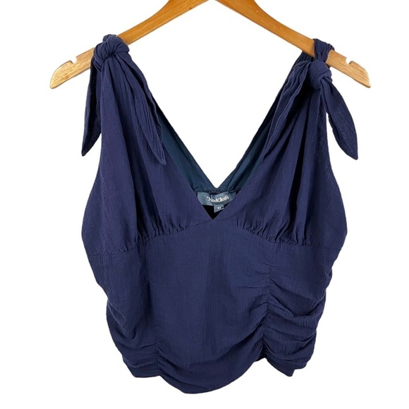 MODCLOTH Tied Shoulder Crop Top - Picture 1 of 7